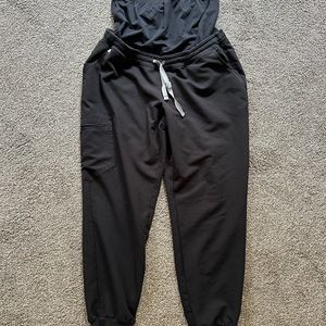 Figs Black maternity scrub joggers with supportive belly band